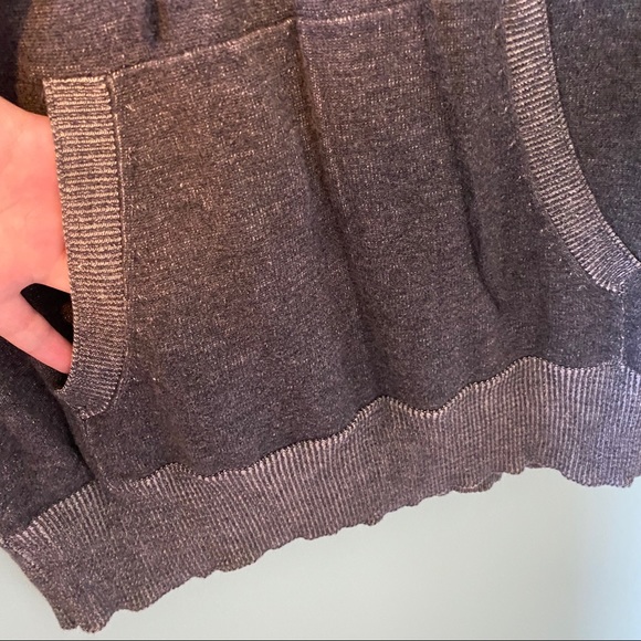 Short Sleeve Hoodie Sweater - Picture 4 of 5